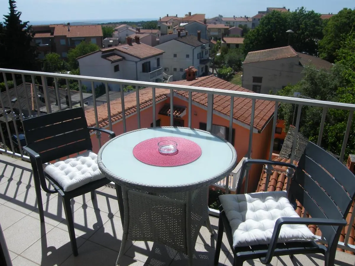 Apartment Mamut Premantura