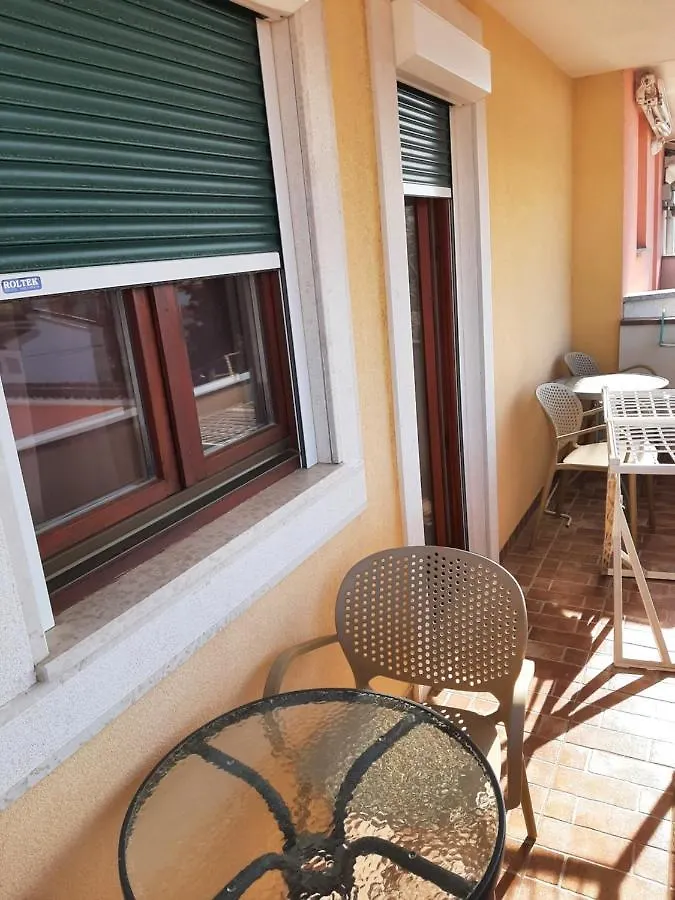 Apartment Mamut Premantura