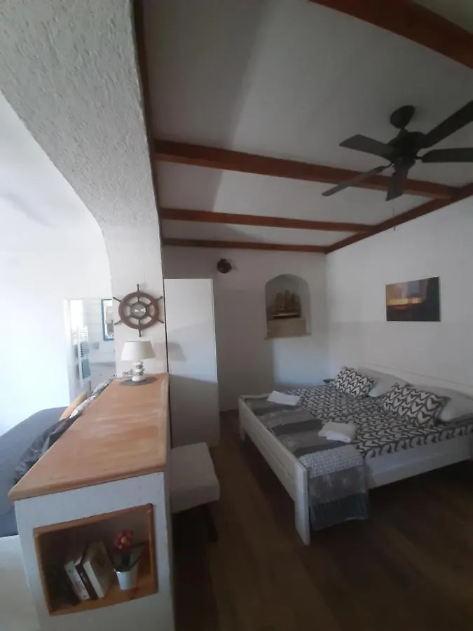 Apartment Mamut Premantura 0*,  Croatia