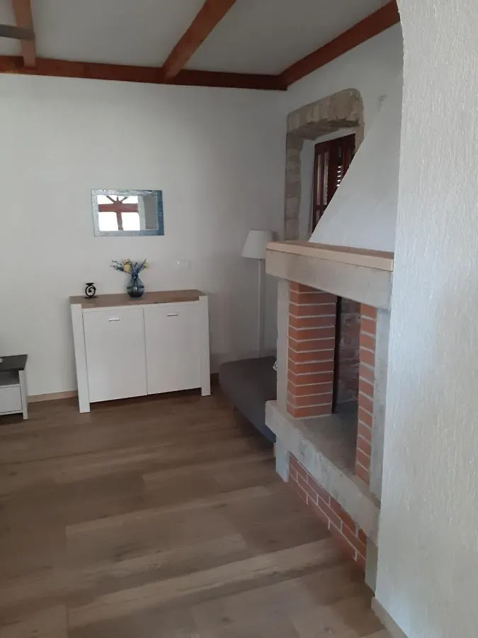 Apartment Mamut Premantura